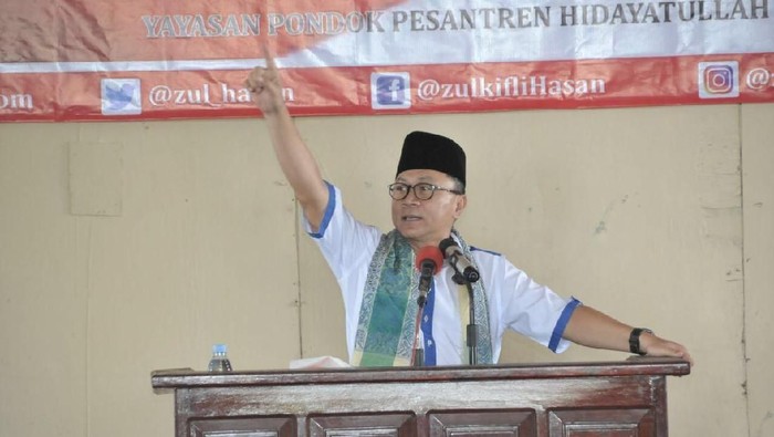 Doakan Novel Sembuh, Ketua MPR: Usut Tuntas Kasusnya!