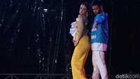 Sederet lagu dangdut dibawakan Zaskia Gotik. Foto: Hanif Hawari