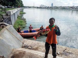 Sambut Tahun Baru, Pemkot Jakut Gelar Bakar Ikan Massal