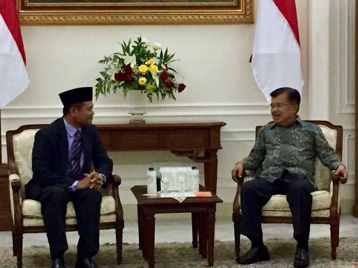 Temui JK, Pengasuh Gontor Laporkan Perkembangan Ponpes di Poso