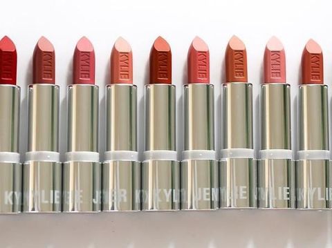 Lipstik Terbaru Kylie Jenner Habis Terjual Dalam 30 Menit 