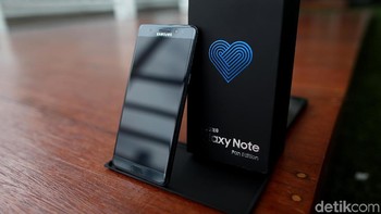 Galaxy Note FE diklaim sudah melewati 8 tahap pemeriksaan keamanan terhadap baterai yang digunakan, yaitu Durability Test, Visual Inspection, X-Ray Test, Charge/Discharge Test, TVOC Test, Disassembling Test, Accelerated Usage Test, serta AOCV Test. Foto: Muhammad Ridho