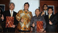 Kerjasama ini merupakan upaya untuk menaikkan konten lokal untuk kebutuhan baja otomotif, yang akan berdampak pada penghematan devisa negara sekitar 24 juta Dolar AS per tahun. Foto: dok. Menperin