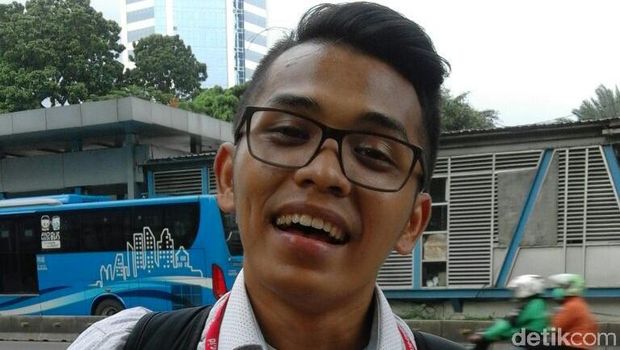 Suara Orang-orang Kantoran Jakarta soal Cinta yang Dimenangkan MK 