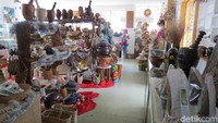 Foto: Isinya ada berbagai kerajinan tangan khas Seychelles yang bisa dibeli untuk oleh-oleh wisatawan (Fitraya/detikTravel)