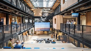 Kantor super keren ini dulunya bekas gudang. Foto: Design Boom