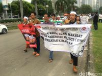 Demo ormas terhadap Djakarta Warehouse Proejct. 