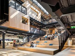 Ketika Bekas Gudang Disulap Jadi Kantor Super Keren