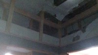Belum diketahui pasti berapa jumlah rumah dan perkantoran dan rusak. Petugas terkait masih terus mendata dan memantau. (Foto: Dok. BPBD Jawa Barat)