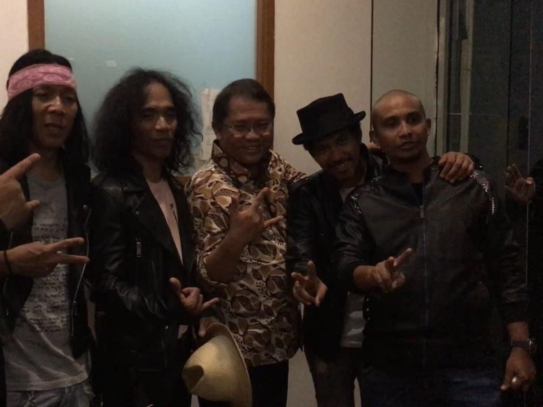 Menkominfo Ternyata Fans Berat Slank Menkominfo Ternyata Fans Berat Slank
