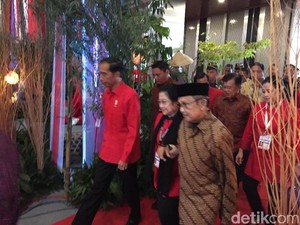 Jokowi-JK Dampingi Megawati dalam Rakornas 3 Pilar PDIP