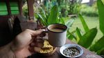 Menyeruput Kopi Jahe dan Wedang Uwuh di Kampung Jawa
