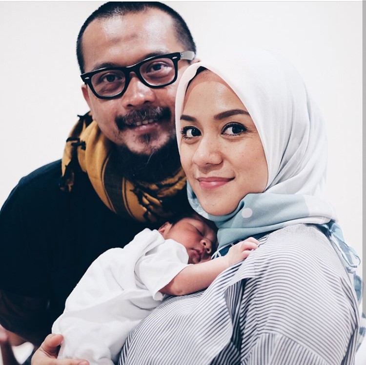 Ini Aga, Bayi Cute dan Jagoan Paling Kecil Enno Lerian