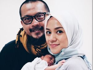 Cara Sederhana Rayakan Ultah Pernikahan ala Enno Lerian