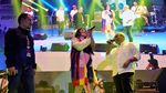 Aksi Menaker dan Dirut BPJS TK Nyanyi Bareng Via Vallen