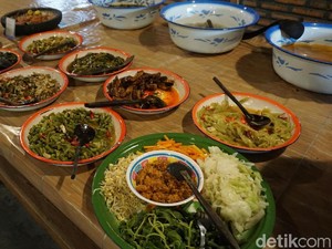 Yuk, Buka Puasa Bareng di 5 Tempat Asyik dan Unik Ini!