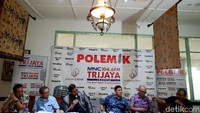 Hadir sebagai pembicara, Wakil Sekjen DPP Golkar, Dave Aksono, Wakil Ketua Umum DPP Gerindra Ferry Juliantono, Maqdir Ismail, Mantan Hakim, Asep Iwan Iriawan, serta Peneliti ICW, Emerson Yuntho.
