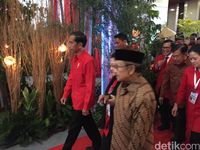 Jokowi-JK Dampingi Megawati dalam Rakornas 3 Pilar PDIP