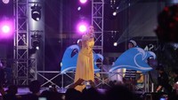 Bunga Citra Lestari membawakan lagu Aku Wanita. Foto: Hanif Hawari