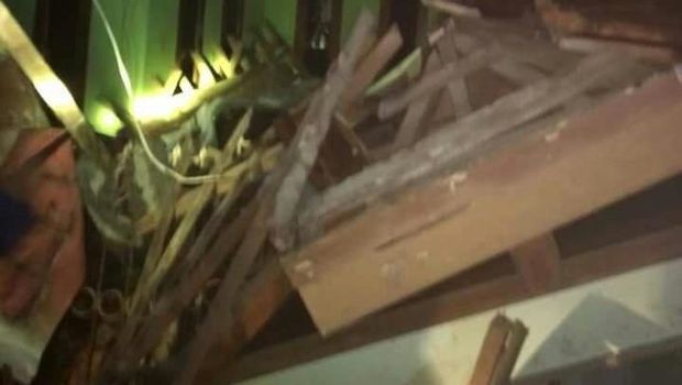 Belasan rumah yang rusak akibat gempa ini tersebar di berbagai kecamatan di Garut.