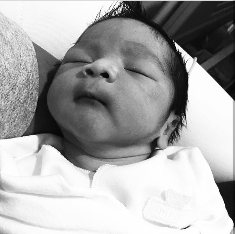 Ini Aga, Bayi Cute dan Jagoan Paling Kecil Enno Lerian