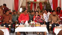Turut hadir pula Presiden RI ke-3 BJ Habibie dalam Rakornas PDIP tersebut. Foto: dok. PDIP