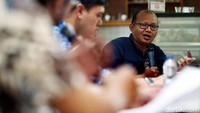 Peneliti ICW Emerson Yuntho berharap terdakwa kasus dugaan korupsi e-KTP Setya Novanto mengungkap semua pihak yang terlibat.
