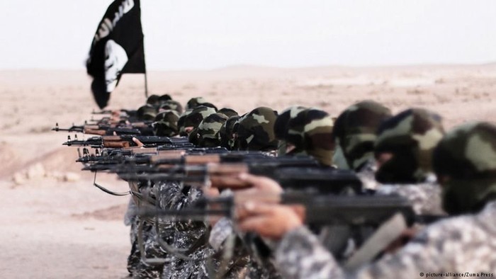Pasukan ISIS Berperang di Irak dan Suriah Dengan Senjata Buatan Eropa