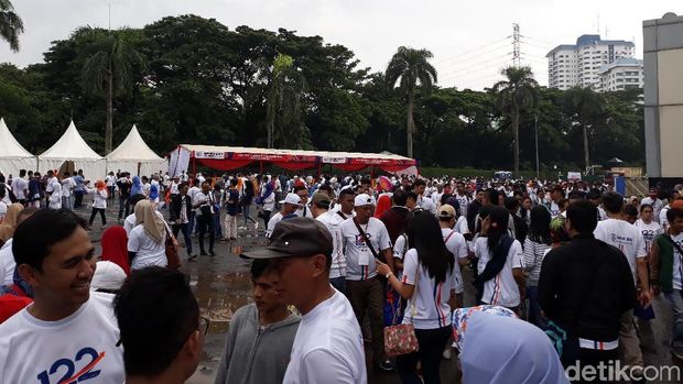 Puluhan Ribu Karyawan BRI Kumpul di Senayan, Rayakan Ultah ke-122.