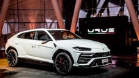 Lamborghini Urus yang asli disokong mesin V8 4.000cc twin turbo, yang mampu menyemburkan tenaga maksimal hingga 650 hp pada putaran 6.000 rpm dan torsi maksimum 850 Nm.  Foto: Istimewa