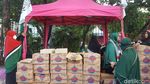 Penampakan Posko Makanan Gratis di Aksi Bela Palestina di Monas