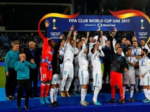 Cerita Bek Madrid Menolak Dikalungi Medali oleh Presiden FIFA