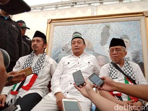 GNPF Sayangkan Putusan MK Soal LGBT dan Kumpul Kebo
