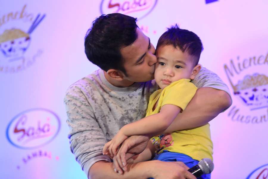 Terus Diserang Kabar Miring, Raffi-Nagita Masih Lengket Kok!