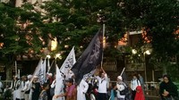 Bendera Al-Liwa dan Ar-Rayah dibentangkan/Foto: Gibran Maulana Ibrahim