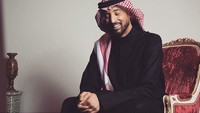 Kedatangan Raja Arab Saudi, Raja Salman pada Maret lalu menarik mata siapapun, terutama kaum hawa. Karena Raja Salman mengajak 25 pangeran ke Indonesia (yolofahad/Instagram)