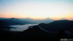 Foto: Bukit Batu Lawe, Spot Sunrise Cantik di Banjarnegara
