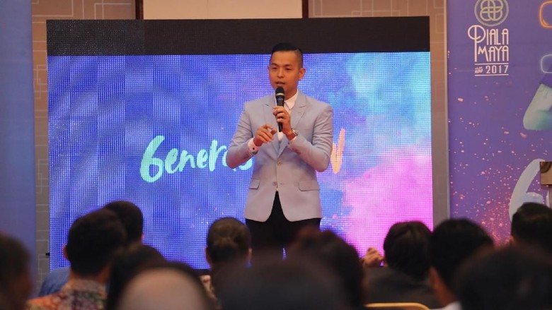 Ernest Prakasa Ingin Garap Film Anak-anak Ernest Prakasa Ingin Garap Film Anak-anak