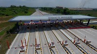 Penandatanganan perjanjian pengusahaan jalan tol (PPJT) untuk tol Surabaya-Mojokerto dilakukan pertama kali pada 2006, tapi sempat diamendemen kembali pada 2011 akibat pergantian investor. Dok. Kementerian PUPR.