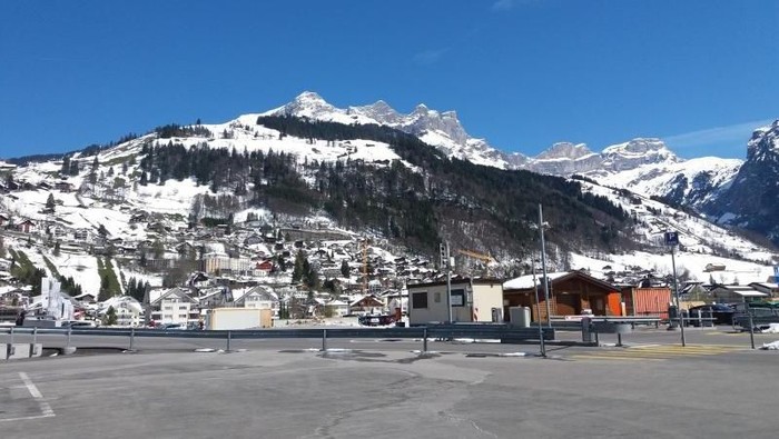 Foto pegunungan di Swiss (@jurnalis/dTraveler) Foto pegunungan di Swiss (@jurnalis/dTraveler)