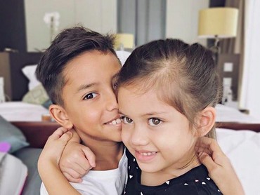 Jason dan Sarah, si Ganteng dan Cantik Anak Nana Mirdad