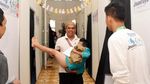Keceriaan Ratusan Anak-anak Ikuti Sunatan Massal