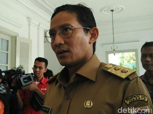 Sandi Tantang Dirut TransJ Tak Dapat Subsidi di 2019