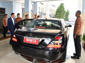 Cerita di Balik Beda Busana Jokowi dan Paspampres Zaman Now