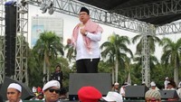 15 tahun berselang sejak 2002, Fadli Zon kembali menggelorakan semangat bela Palestina di Monas. Pada Minggu (17/12/2017), Fadli hadir di aksi bela Palestina (Foto: Dok. Fadli Zon)