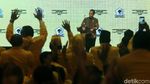 Momen Jokowi Blak-blakan Soal Grup di Tubuh Golkar