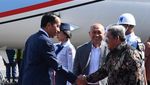 Foto: Saat Jokowi Beda Kostum dengan Paspampres Zaman Now