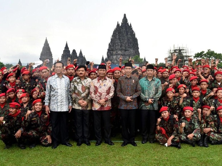 Prambanan Jadi Saksi Sejarah Bertemunya Banser NU dan Kokam Muhammadiyah Prambanan Jadi Saksi Sejarah Bertemunya Banser NU dan Kokam Muhammadiyah