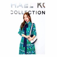 Ini gaya wanita yang dua kali jadi model video klip Taeyang itu ketika menghadiri acara. Foto: Instagram Min Hyorin