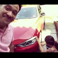 Ruben Onsu dan istrinya, Sarwendah, sering menampilkan kesederhaan dalam akun media sosial mereka. Seperti Ruben yang suka makan di kaki lima hingga Sarwendah yang kerap berdaster ria di rumah, bahkan sambil mencuci mobil sendiri. Foto: Dok. Instagram